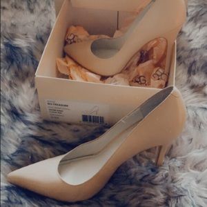 BCBG heels